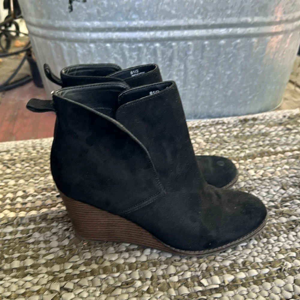 Merona Black Suede Ankle Boot Wedges